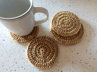 http://www.sweetsofties.com/2015/09/supersimplecupcoasters.html