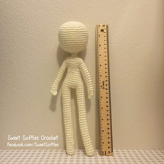 http://www.sweetsofties.com/2016/04/12-slender-doll-base.html