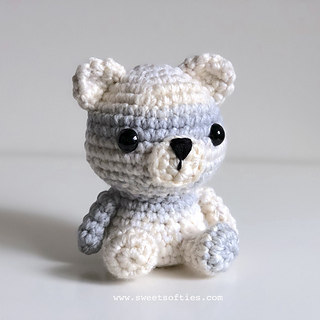https://www.sweetsofties.com/2018/11/peyton-the-polar-bear.html