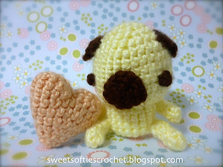 http://www.sweetsofties.com/2015/02/PeteyPugPuppyPattern.html